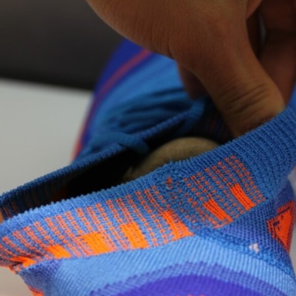 New in Box Nike Flyknit + Blue Glow Total Orange Mens 9.5 US 43 EUR RARE - Picture 4 of 16